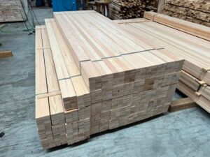 ไม้โครง Hem-fir หนา (21x42x2.44)