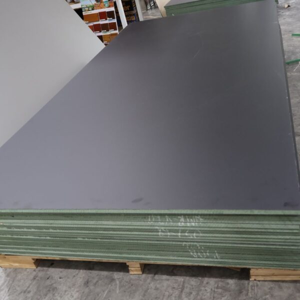 ไม้อัด HMR ปิดผิวเมลามีน ลาย Black 4003 2 หน้า (1.22mx2.44m) - Image 3