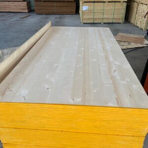 ไม้สนไวท์สปรูซอัดประสาน BB (White Spruce Pine wood board) (1.22mx2.40m)