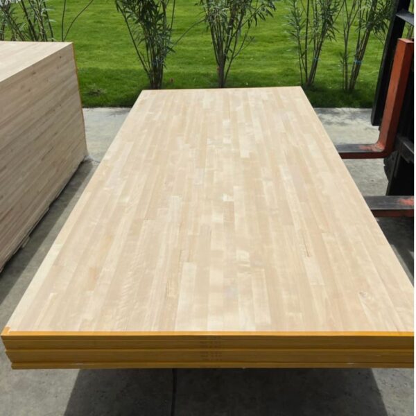 ไม้เบิร์ช อัดประสาน (Birch ) เกรด AB (1.22mx2.40m)