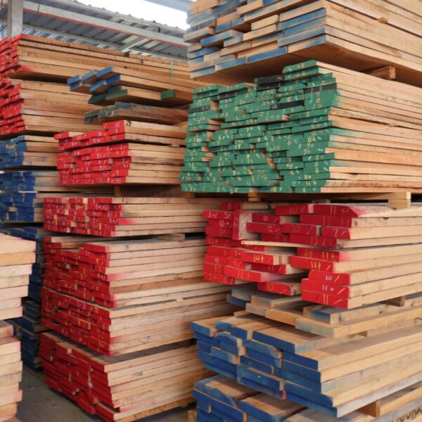 ไม้เนื้อแข็ง ไม้เรดโอ๊ค  Red Oak (โอ๊คแดง) - Image 4