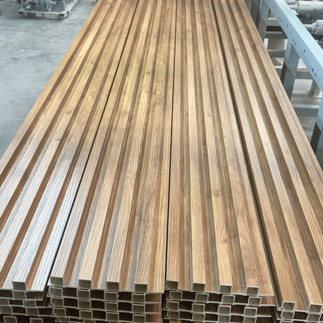 WPC PANEL 4ร่องลึก รหัส 405 807801-9 สี สักทอง ขนาด 22x160x2900mm - Image 3