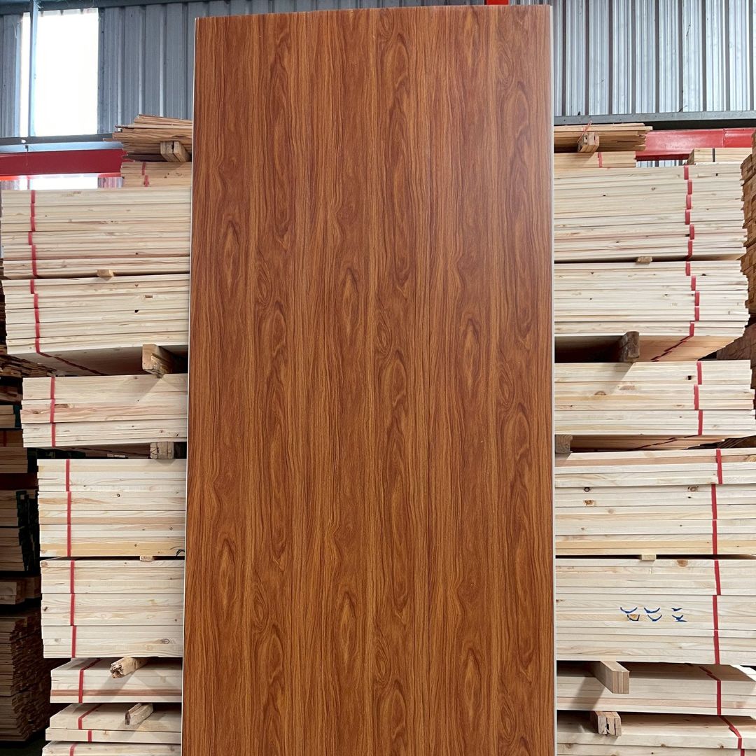 PVC PANEL แบบเรียบ รหัส PVC3099 ไม้แดง 9mmx400mmx2900mm - INTERWOOD TIMBER