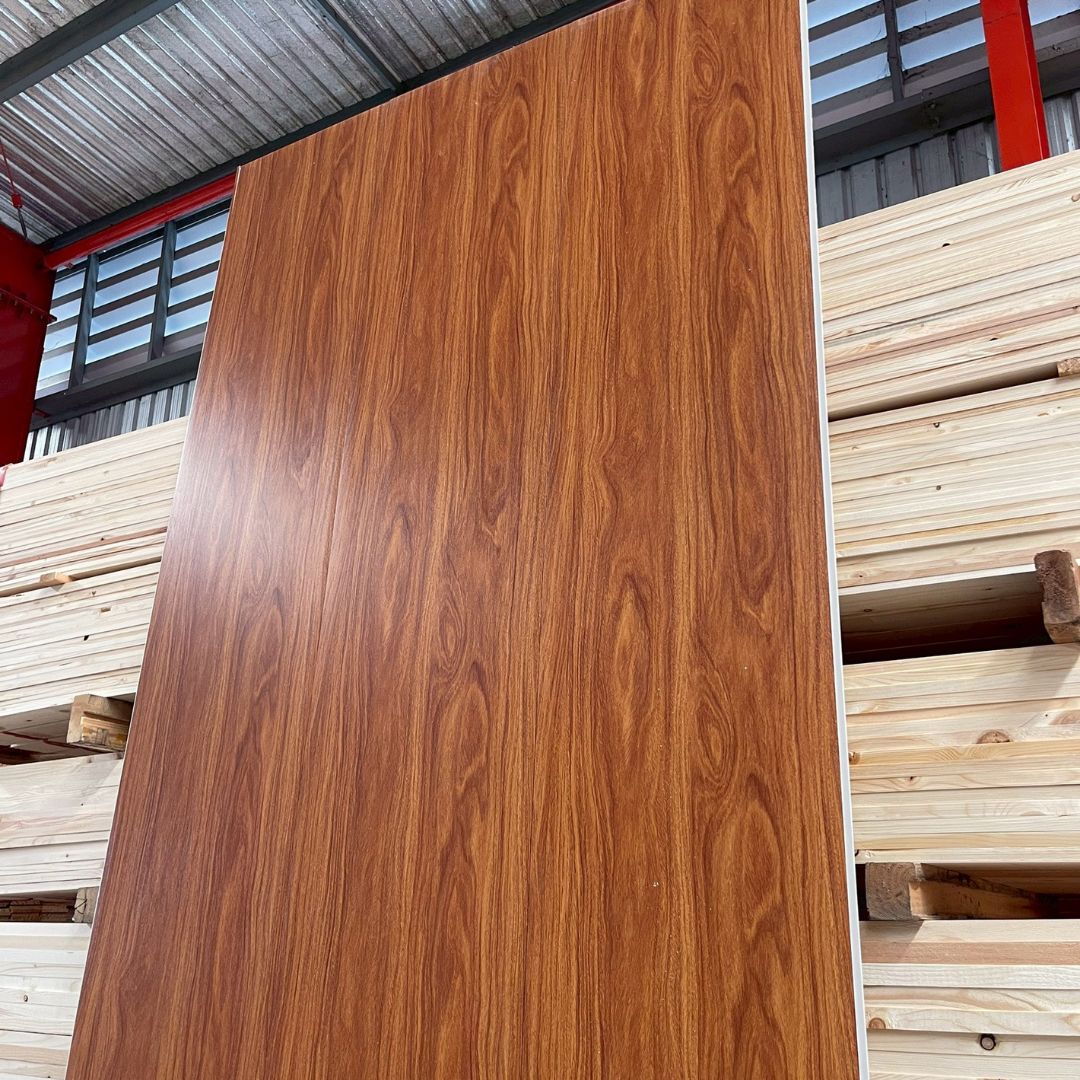 PVC PANEL แบบเรียบ รหัส PVC3099 ไม้แดง 9mmx400mmx2900mm - INTERWOOD TIMBER