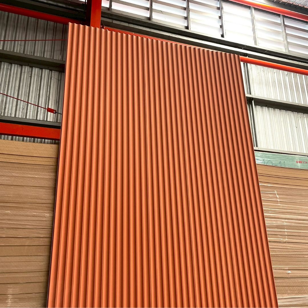WPC PANEL 7 ลอนเว้า รหัส U72 FG-9028 (ชาไทย) 12x195x2900mm - Image 2