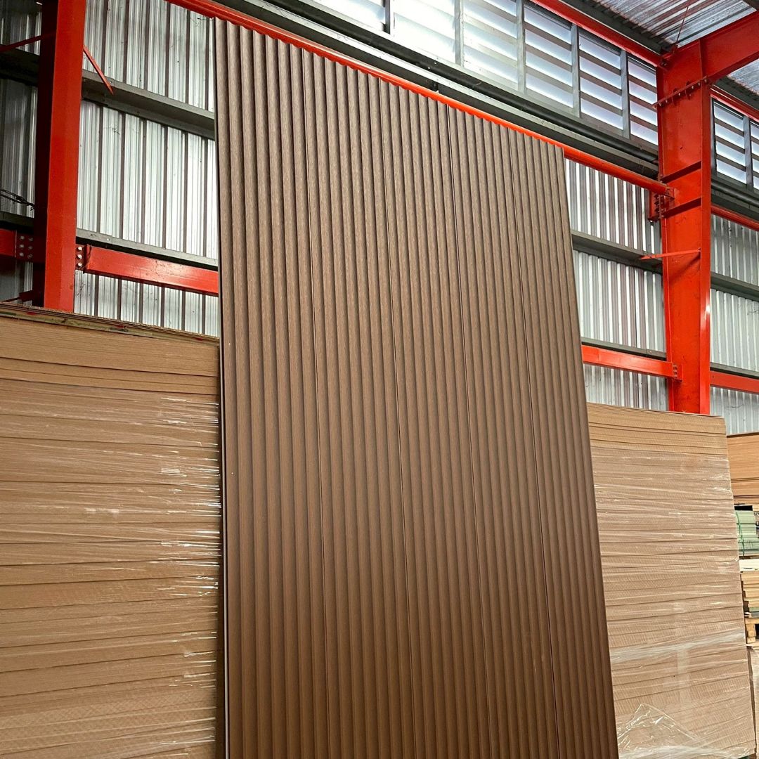 WPC PANEL 7 ลอนเว้า รหัส U68 CJ-804 (Copper Brown) 12x195x2900mm - Image 3