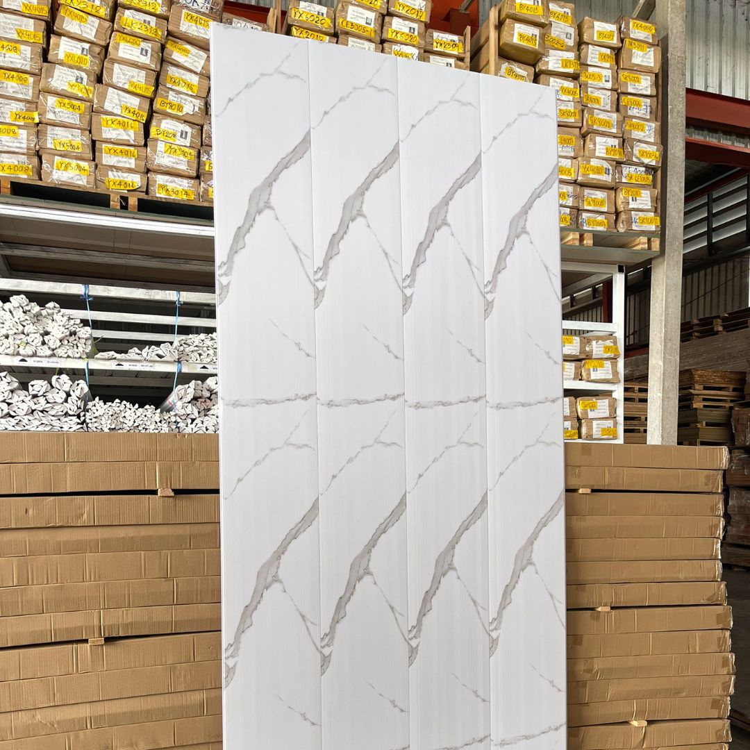 PVC PANEL แบบเรียบ รหัส PVC3012 DFX863 (หินอ่อนขาว) แบบเรียบ 8mmx300mmx2900mm - Image 2