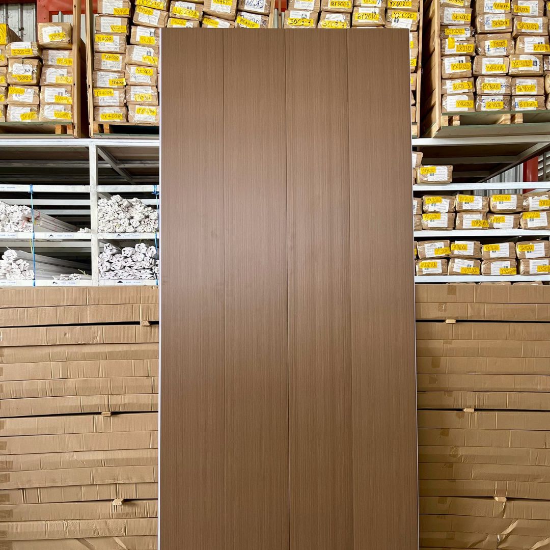 PVC PANEL แบบเรียบ รหัส PVC3022 804707-26 (วอลนัท ลายเส้น) แบบเรียบ 8mmx300mmx2900mm - Image 3